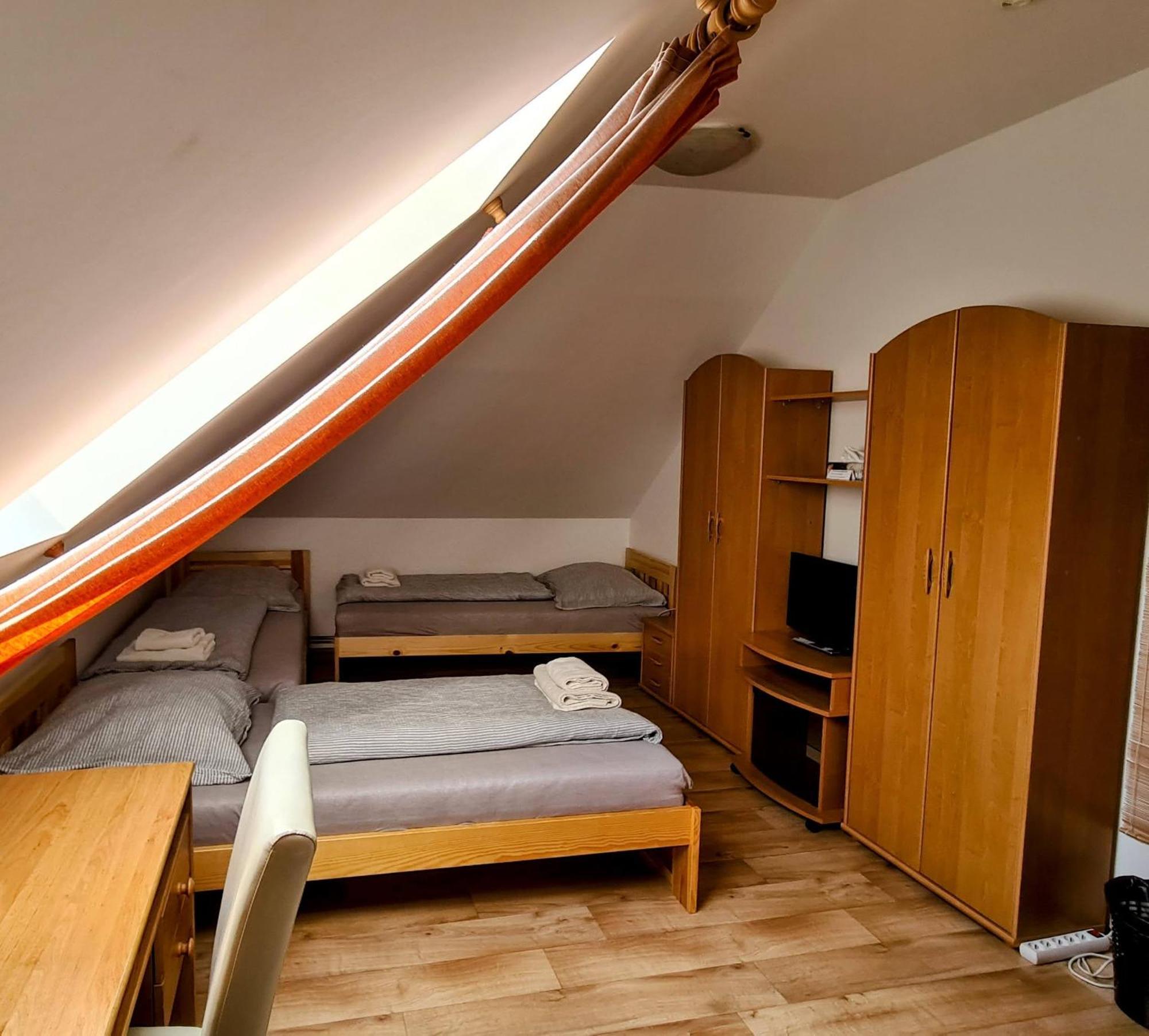 Penzion Pod Zamkem Vizovice Extérieur photo