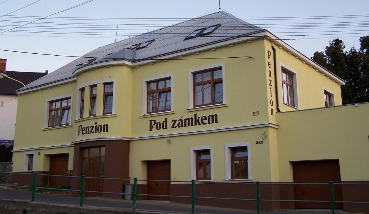 Penzion Pod Zamkem Vizovice Extérieur photo